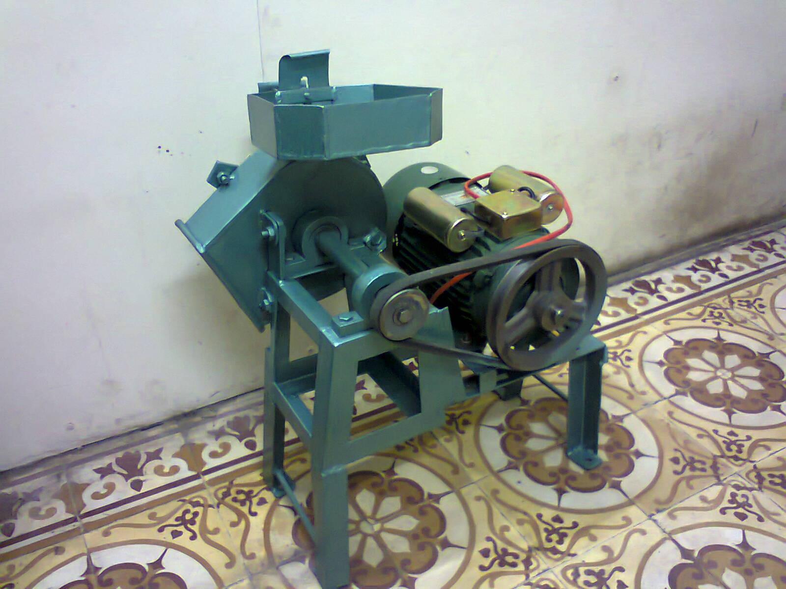 Máy nghiền bột dược liệu